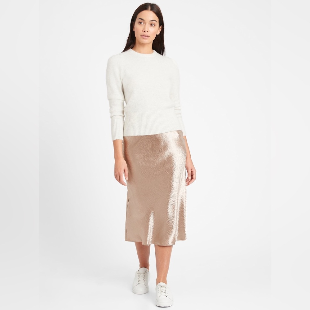 Banana Republic Champagne Gold Bias Cut Midi Textured Satin Look Slip Skirt